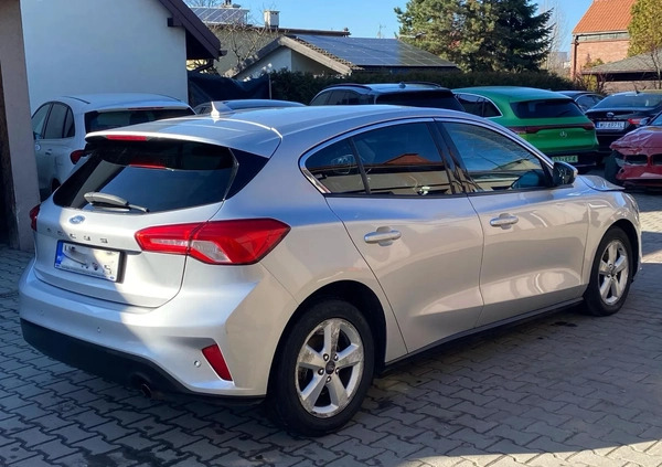 Ford Focus cena 25900 przebieg: 140000, rok produkcji 2018 z Namysłów małe 172